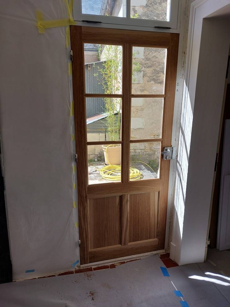 14 Porte d'entrée bois vue intérieure