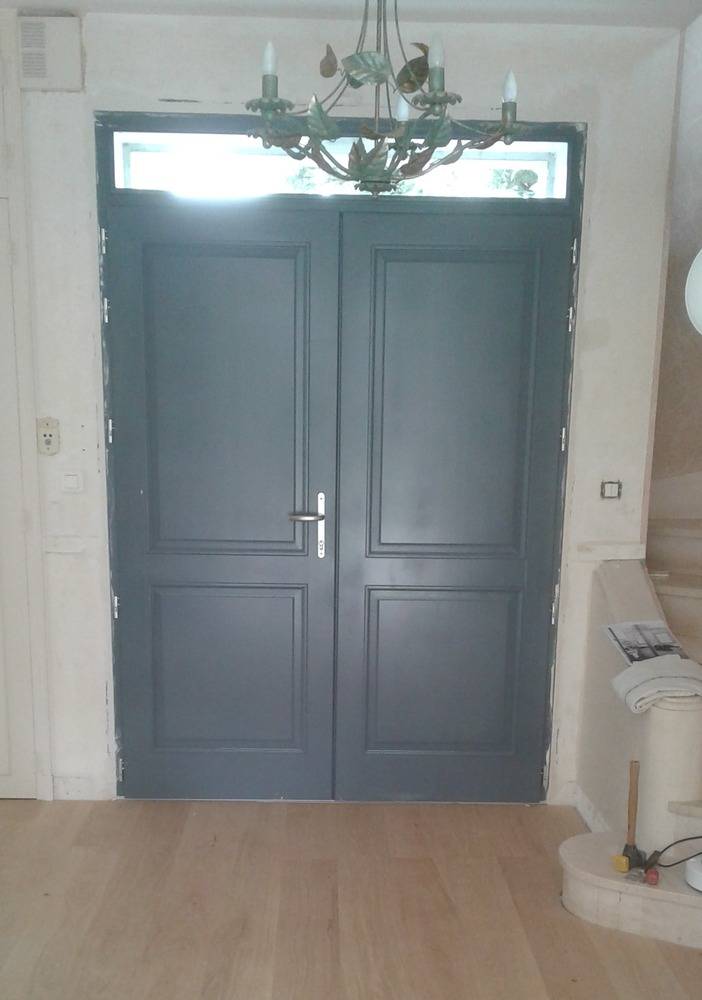 15 Porte d'entrée bois 2 vantaux vue intérieure