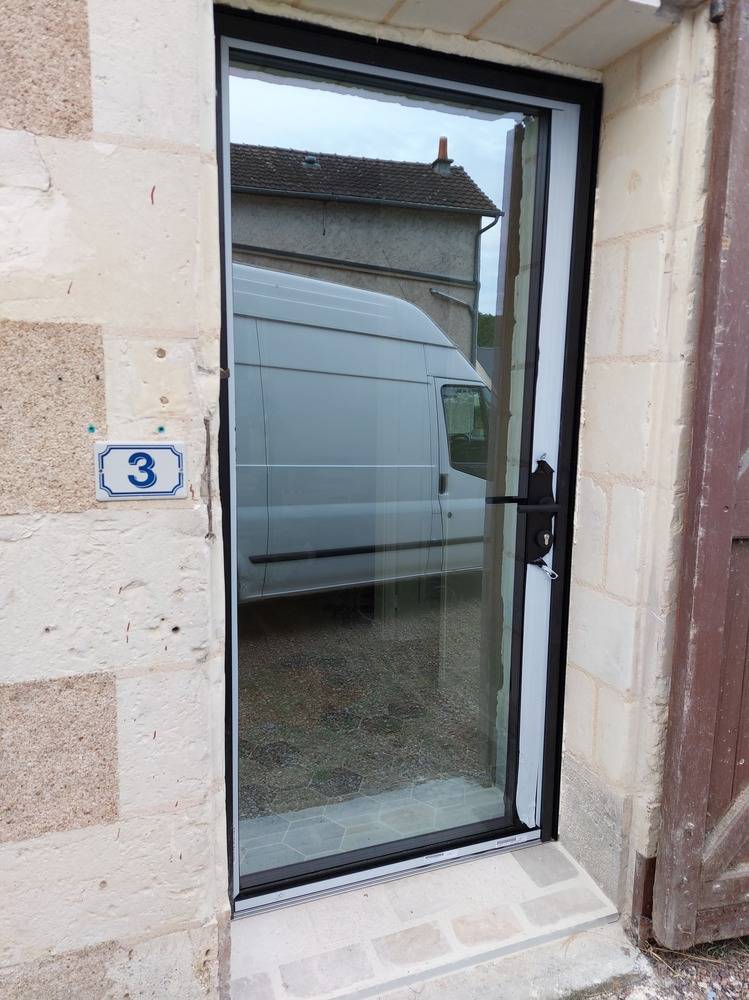 Porte d'entrée alu vitrée effet miroir ext. KLine