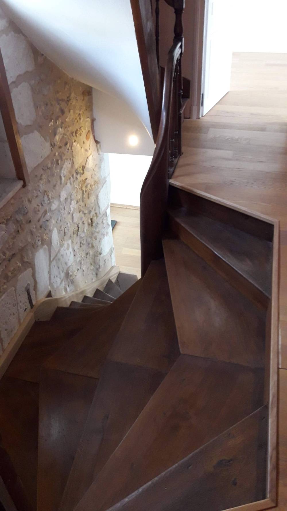 3 Rénovation escalier-min