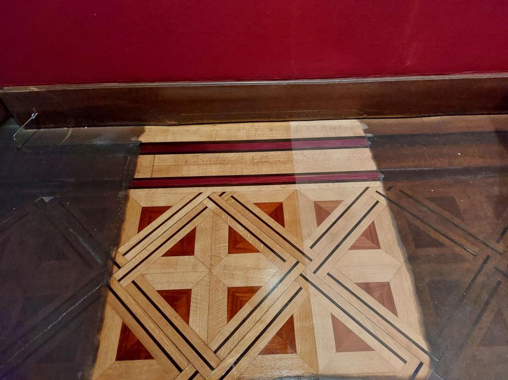 5 Rénovation d'un parquet (test avant-après)-min