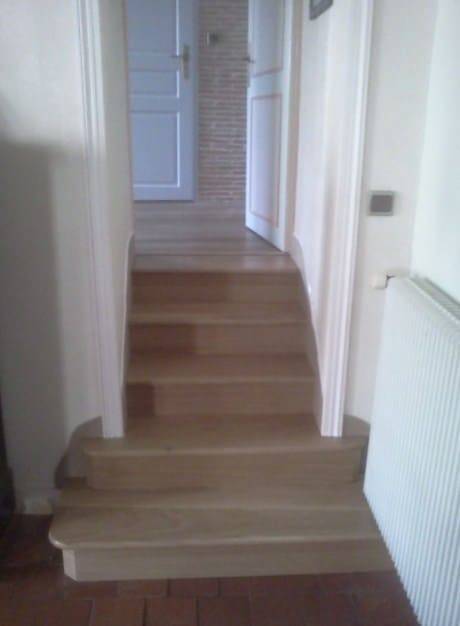 5 Escalier avec habillage bois-min