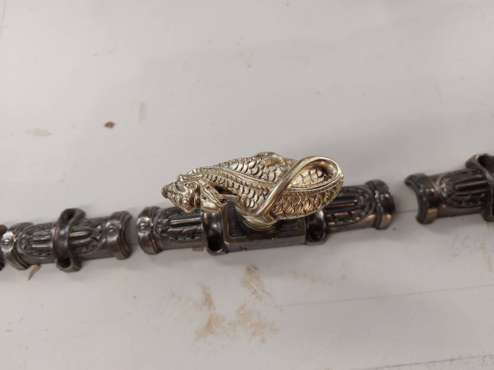 4 Récupération, adaptation et valorisation de la quincaillerie d'origine