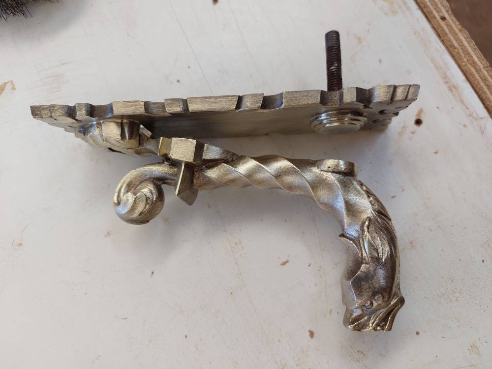 5 Récupération, adaptation et valorisation de la quincaillerie d'origine